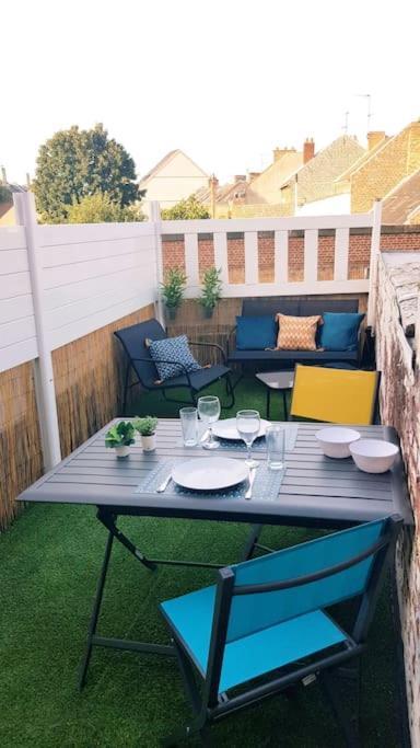 Le Chat Bleu - 26M2- Terrasse Sur Les Toits - Wi-Fi Amiens Bagian luar foto